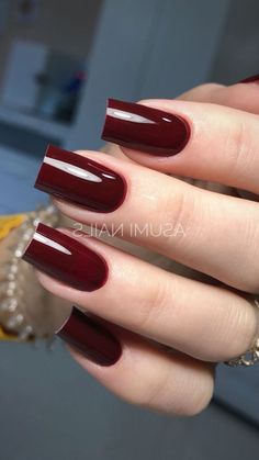 Discover 30+ Autumn nails that everyone’s raving about right now! From deep Wine Nails and Maroon Nails to elegant Dark Red Nails, these Nagel Inspo ideas are perfect for the season. Get creative with Almond Nail shapes, Classy Acrylic Nails, and rich Brown Nails Design. Pair your September Nails with a Makijaż Smokey Eye or Smink Inspiration look. Don’t miss the ultimate Nail Autumn Design inspo, plus a touch of Kutek Disney magic!