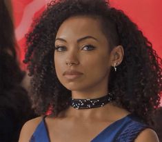 Tutut Freddie Facilier, Neck Anatomy, Lesbian Love Quotes, Face Inspiration, Logan Browning, Dark Angels, Love U So Much, Curly Hairstyles, Head And Neck