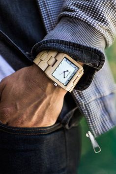 Stand apart from the crowd with a unique 100% natural wood watch! Men's Watches Luxury, Dope Fashion, Wooden Watch, Stylish Watches, Gentleman Style, Beautiful Watches, Maple Wood