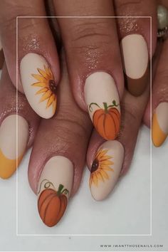 Sunflower Nails Sunflower Nails Acrylic, Fall Sunflower Nails, Sunflower Nail Designs, Sunflower Nail, Nails Board, Sunflower Nail Art, Sunflower Designs, Ready For Autumn, Sunflower Nails