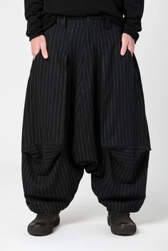 Cyberpunk Style Black Cotton Pants, Techwear Harem Pants, Full-length Cotton Harem Pants For Streetwear, Samurai Jeans Denim, Chill Clothes, Men’s Harem Pants, Chill Outfits, Men Fashion, Harem Pants