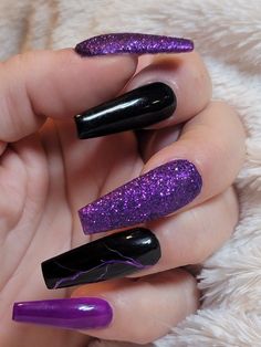 #coffinnails #purple #glitter #purplelightening Halloween Nail Designs Purple And Black, Dark Purple Glitter Nails Acrylic, Purple Nails With Black Design, Dark Purple And Black Nail Designs, Purple Nails For Halloween, Purple Black Nails Acrylic, Nail Ideas Black And Purple, Purple And Black Nails Ideas, Dark Purple Baddie Nails