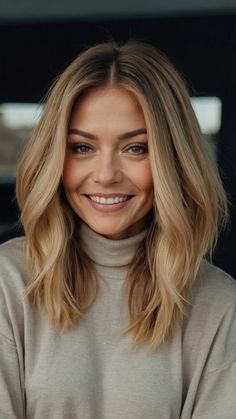 Chic and Cute: 15 Must-Try Oval Face Hairstyles for 2024 52 Hairstyles For Moms, Long Bob Haircut With Layers, Hairstyles For Oval Faces, Oval Face Haircuts, Old Hairstyles, Try On Hairstyles, Oval Face Hairstyles, Hair Knot, Hair Upstyles