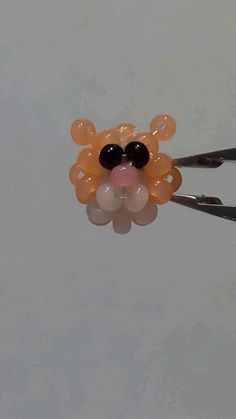 🐹 из бисера схема Cardboard Crafts Kids, Diy Beaded Ornaments, Diy Beaded Rings, Seed Bead Jewelry Patterns, Seed Bead Crafts, Bead Crafts Diy, Bead Charms Diy, Diy Crafts For Kids Easy