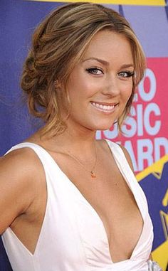 lauren conrad hair - Google Search Wedding Hairstyles Updo Messy, Lauren Conrad Hair, Wedding Hairstyles Medium Length, Best Wedding Hairstyles, Updos For Medium Length Hair, Long Hair Updo, Trendy Wedding Hairstyles, Low Bun, Penteado Cabelo Curto