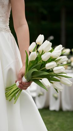 Classic White Triumph Tulip Wedding Bouquets Tulip Wedding Flowers Bouquets, Tulips In Wedding, Fall Tulip Wedding Bouquet, White Tulips Bridal Bouquet, White Tulip Centerpiece, White Tulips Wedding Decoration, White Tulips Wedding Bouquet