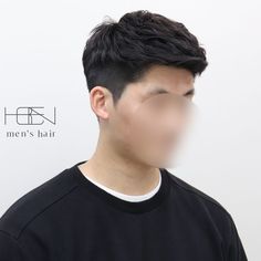 Korean Short Haircut, Mens Haircuts Thick Hair, Hair Tips For Men, Very Short Hair Men, Short Hair For Boys, Mens Haircuts Short Hair, Asian Haircut