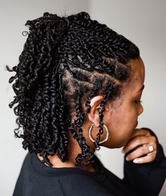 Twist Inspiration, Braids Styling, Flat Twist Hairstyles, Hair Twists, Twa Hairstyles, Natural Twists, Braided Styles, Starter Locs