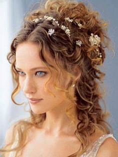 Victorian style bridal hair do Greek Goddess Hairstyles, Greek Hair, Curly Wedding Hair, Goddess Hairstyles, Modern Disney, Wedding Hairstyles For Long Hair, Long Curly Hair, Long Curly