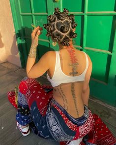 Bantu Knots 4c Hair, Knot Hairstyles, Bantu Knot Hairstyles, Bantu Knot, Twisted Hair, Hair Knot, Bantu Knots, Unique Hair, Insta Inspo