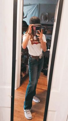 What To Wear With Hey Dudes, Outfit With Hey Dudes, Country Summer Outfits, Cute Western Outfits, Cute Cowgirl Outfits, Casual Country Outfits, Country Fits, Country Outfit