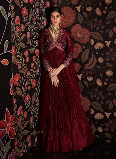 Ridhi Mehra-Freshta Burgundy Anarkali With Dupatta-INDIASPOPUP.COM Maroon Anarkali, Anarkali With Dupatta, Ridhi Mehra, Silk Anarkali, Anarkali Dress Pattern, Traditional Indian Outfits, Indian Gowns, Designer Party Wear Dresses, Ethnic Outfits