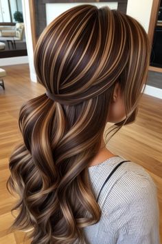 fall hair color ideas for brunettes with highlights | fall hair color Rambut Brunette, Perfect Hair Color, Brunette Hair With Highlights, Spring Hair Color, Fun Hair, Beauty Tips For Hair, Hair Color Highlights, Hair Color And Cut, Spring Hairstyles