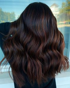 Lighter Brown Hair Color, Black Hair With Brown Highlights, Dark Brown Hair Dye, Balayage Caramel, Dark Chocolate Brown Hair, Chocolate Brown Hair Color