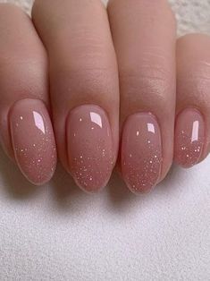 Shimmery Nails Sparkle, Korean Sns Nails, Subtle Pink Glitter Nails, Dip Nail Styles, New Years Simple Nails, French Nail Ideas Classy, Short Nails Inspiration Simple Elegant, Dip Nails Oval, Minimal Glitter Nails