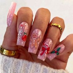 Nail Tips Designed Do It Yourself Os Christmas Nails With Christmas Lights, Extreme Christmas Nails, Red Pink Christmas Nails, Pink And Red Holiday Nails, Vintage Christmas Nail Art, X Mas Nails, Christmas Character Nails, Crazy Christmas Nails, Fall Pink Nails