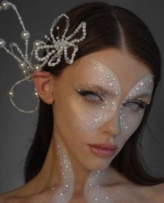 Heaven Flower, Futuristic Makeup, Maquillage Yeux Cut Crease, Angel Makeup, Photo Editing App, Crystal Makeup, Hydrating Foundation, High Fashion Makeup