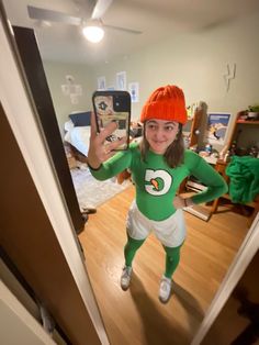 Gatorade Water Bottle Halloween Costume, Halloween Costumes Gatorade, Prime Bottle Halloween Costume, Sup Halloween Costumes, Gatorade Bottle Costume, Gatorade Bottle Halloween Costume, Bibble Halloween Costume, Gatorade Halloween Costume, Green Dress Halloween Costume Ideas