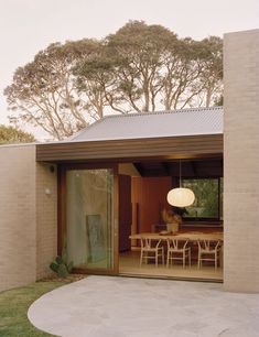 Inside A Striking Mornington Peninsula Beach House Timeless Architecture, Classic Cottage, Victorian Cottage