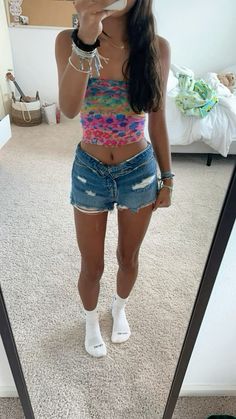 Holiday Date Outfit, Cute Summer Party Outfits, Comfy School Outfits Summer, Summer Fits For School, Summer Outfit Inspo Modest, Shorts Outfits For School, Summer School Fits, Hot Summer Day Outfit, Comfy Summer Fits