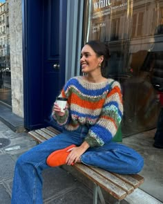 PiXhost - Free Image Hosting Rainy Day Outfit Ideas, European Travel Outfit, Spain Outfit, Adrette Outfits, Greece Outfit, Linen Pants Outfit, Europe Travel Outfits, Stile Boho Chic, Wardrobe Goals