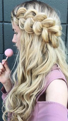 Hairstyle Secrets Revealed: Insider Tips for Flawless Looks Side Braids For Long Hair, Bangs Ideas, Dutch Braid Hairstyles, Layered Hair With Bangs, Side Braid Hairstyles, Braided Prom Hair, Fishtail Braid, Prom Hairstyles For Long Hair, Long Layered Hair