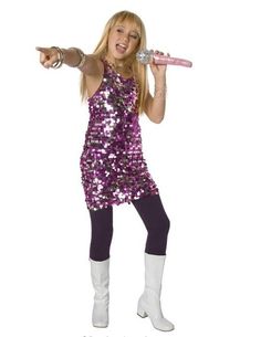 Dress Halloween Costume Ideas, Pop Star Costumes, Most Popular Halloween Costumes, Iconic Halloween Costumes, Sequin Costume, Popular Halloween Costumes, Vampire Dress