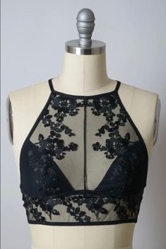 "Embroidered Flower Sheer High Neck Bralette Pull Over Cup Fit Small 32B 32C 34A 34B Medium 32D 34C 36A 36B Large 32DD 34D 36C 38A 38B Model Measurements Height 5'7\" Bust 32\" Waist 25\" Hips 36\" Wearing Size: Small" Criss Cross Bra, Crochet Bralette, Coverage Bras, Style Japonais, Edgy Look, Beautiful Crochet, Lace Applique, Sheer Fabrics, Lace Bralette