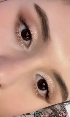 Douyin Eye Makeup, Gem Makeup, Doll Eye Makeup, White Makeup, Swag Makeup, Ethereal Makeup, Pinterest Makeup, Dope Makeup, Asian Eye Makeup