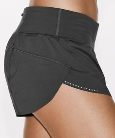 Womens Tennis Fashion, Sporty Outfits Men, Sports Wear Fashion, Sporty Shorts, Swimsuits Outfits, Training Clothes, Activewear Fashion, Performance Wear