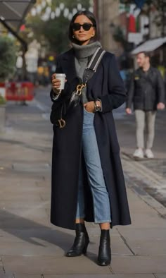 Vinter Mode Outfits, Mantel Outfit, Winter Capsule Wardrobe, Winter Outfit Inspiration, Winter Mode, Looks Street Style