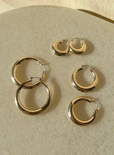 True Paradise Earring Set Gold Eco خواتم خطوبة, Classy Jewelry, Hoop Earring Sets, Gold Ring Sets, Jewelry Lookbook, Gold Sunglasses, Girly Jewelry, Buy Now Pay Later, Jewelry Inspo