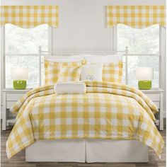 a yellow and white checkered comforter set