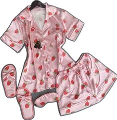 Casual Pink Bedtime Sets, Cute Spring Sets For Home, Casual Sleepwear With Strawberry Print For Pajama Party, Casual Strawberry Print Sleepwear For Pajama Party, Casual Strawberry Print Sets For Spring, Pink Short Set For Sleep, Pink Short Sleeve Home Sets, Pink Home Sets For Summer, Cute Pink Strawberry Print Sets