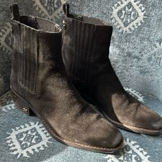 Burnt Tips On Purpose For Effect Of Wear. Pull On Style. Elastic At Ankle. Brand New. Worn Once - Too Tight For My Foot. Sam Edelman Shoes, Suede Booties, Sam Edelman, Black Suede, Bootie, Bootie Boots, Ankle Boots, Tights, Size 7