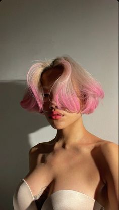 Pink Ombre Hair Short, Hair Color Beautiful, Weird Hair, Graduated Bob Haircuts, Hairstyle For Women, Graduated Bob, Pink Hair Dye, Short Box Braids Hairstyles, Choppy Bob Hairstyles