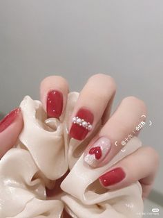 Korean Valentines Nails, Red Korean Nails, Nail Art Valentines Day, Nails Valentines Day, Valentines Day Nails, Nails Valentines, Valentine Nail Art