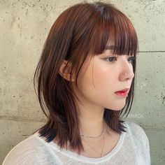 Short Smooth Hairstyles, Hime Cut Ponytail, Two Color Hair, Hidden Hair Color, Ulzzang Hair, Vogue Taiwan, Fall Blonde Hair, Hair Inspiration Long, Hair Upstyles