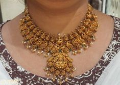 Mango Haram Designs With Grams, 40 Grams Gold Haram Designs, Necklace Designs Gold Indian, Gold Haram Designs, Antique Necklace Gold, Mango Necklace, Haram Designs, Temple Jewelry Necklace, Real Gold Chains