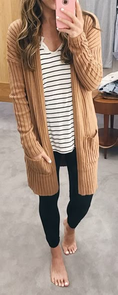 100+ Perfect Fall Outfit Ideas to Wear Everyday Chunky Sweaters, Long Cardigans, Mode Tips, Perfect Fall Outfit, Cardigan Beige, Brown Cardigan, Fall Outfit Ideas, Outfits 2017, Neue Outfits