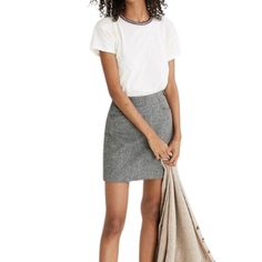 Madewell Womens Assembly A-Line Mini Skirt Gray Herringbone Italian Wool 10 New Made Of Luxe Italian Fabric In A Herringbone Weave, This A-Line Mini Skirt Does The Effortless-Meets-Polished Thing So Well (And, No Worries, The Full Lining Means It's Itch-Free). So Classic You'll Wear It For Years To Come. Front Slide, Back Welt Pockets, Lined Brand: Madewell Mfg: Mb006 Mrsp: $98.00 Size: 10 Measurements: Waist 32" Length Waist To Hem 17" Condition: New With Tag Fabric: Wool/Poly/Other Wash Instru Madewell Skirt, Grey Herringbone, Black Denim Skirt, Tiered Maxi Skirt, Denim Skirt Women, Lined Jeans, A Line Mini Skirt, Wool Skirts, Italian Fabric