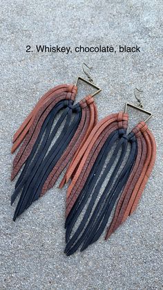 Western Wedding Earrings, Leather Fringe Earrings, Staple Earrings, Ombre Earrings, Boho Fringe, Earrings Inspiration, Western Jewelry, T Shirt And Jeans, Leather Fringe