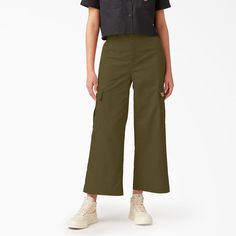 Fit Cargo Pants, Uniform Style, Cropped Cargo Pants, Dickies Women, Green Cargo Pants, Uniform Fashion, Lifestyle Clothing, Cargo Pant, Cargo Pants Women