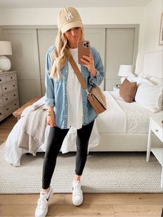 Look Legging, Mum Fashion, Casual Day Outfits, Legging Outfits, Elegante Casual, Mode Casual, Looks Street Style, Athleisure Outfits, Mode Inspo