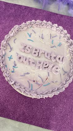 torta de olivia rodrigo
olvia rodrigo
torts violeta
cumpleaños vioelta
cumpleaños aesthetic Sour Cake Olivia Rodrigo, Olivia Rodrigo Cake Ideas, Fifteen Birthday Cake, Olivia Rodrigo Birthday Cake, Olivia Rodrigo Cake, Crazy Birthday Cakes, Taylor Swift Cake, Make Birthday Cake