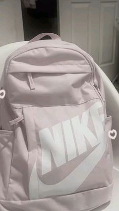 Nike Bags School, Nike School Bag, Nike School Backpacks, Baddie Things, Nike Girl, Bag Nike, Aesthetic Baddie, Cute Suitcases