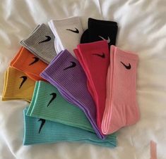 Pretty Socks, Socks Aesthetic, Sport Model, Bola Basket, Cute Nike Outfits, Sock Outfits, Nike Socks, Cute Nike, Cute Nikes