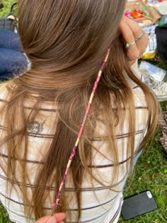 Hair Wraps Thread Ideas Brown Hair, Hair Wrap Inspo Summer, Cute Hair Wrap Colors, Hair Wrap Inspo Colors, Hair Wrap Color Combinations, Hair Wraps Aesthetic, Hair Wrap Designs Ideas, Hair Wrap Color Combos