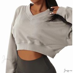 Loose-Fit Long-Sleeve Solid Color Casual Sweatshirt Top Gray Long Sleeve Athleisure Sweater, Relaxed Fit Long Sleeve Cropped Sweater, Athleisure Long Sleeve Cropped Sweater For Fall, Comfortable Fit Long Sleeve Activewear For Spring, Comfort Fit Spring Activewear With Long Sleeves, Fall Workout Tops With Crew Neck, Fall Workout Crew Neck Tops, Oversized Athleisure Tops For Fall, Trendy Long Sleeve Top With Cozy Fit