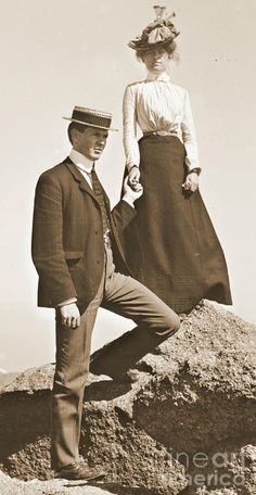 1900 Fashion, 1910s Fashion, Vintage Couples, Old Photography, 20th Century Fashion, Edwardian Era, Edwardian Fashion, Vintage Portraits, Historical Costume